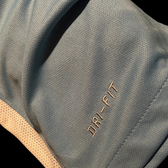 Nike Manchester City F.C. 2015 Home Soccer Jersey - Picture 7 of 8